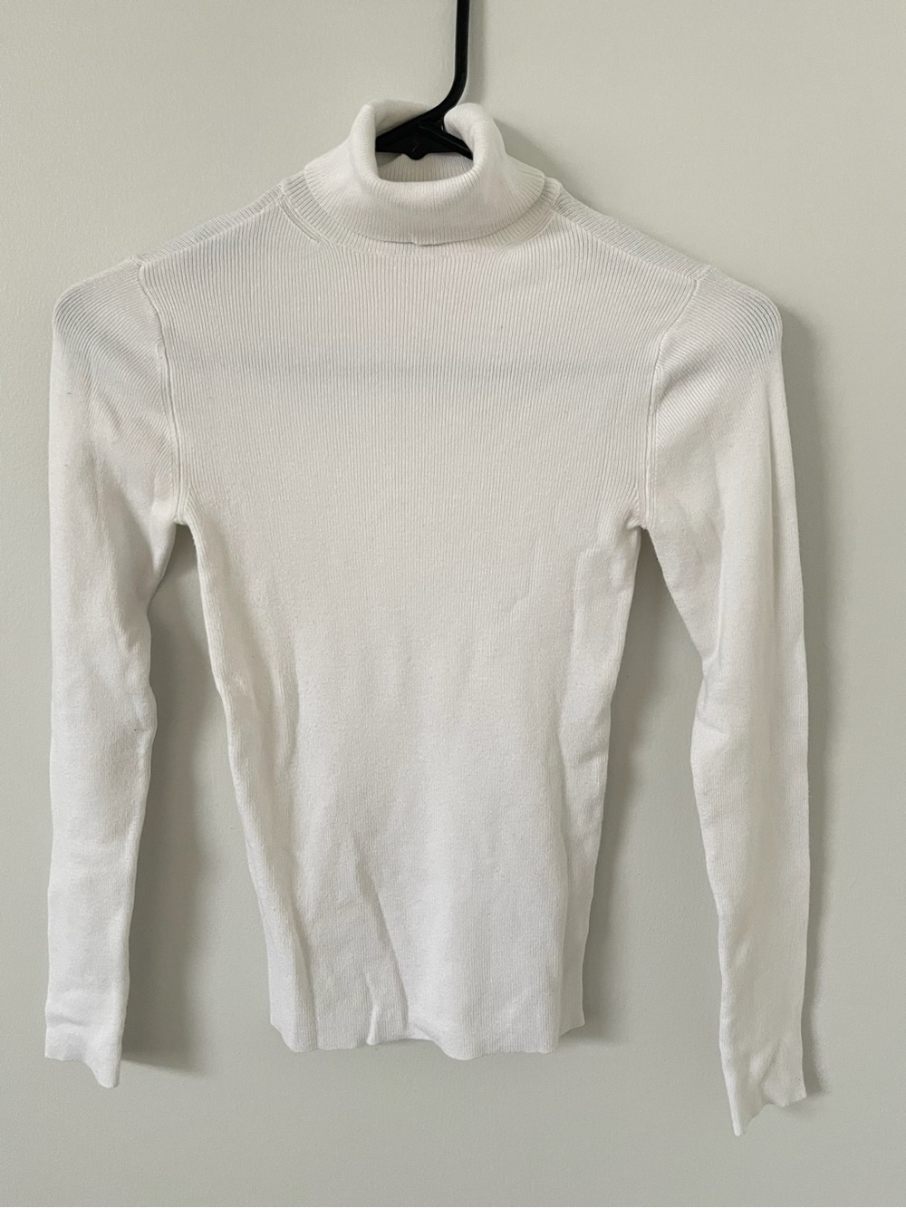 Dynamite White Ribbed Knit Long Sleeve  Turtleneck Top
